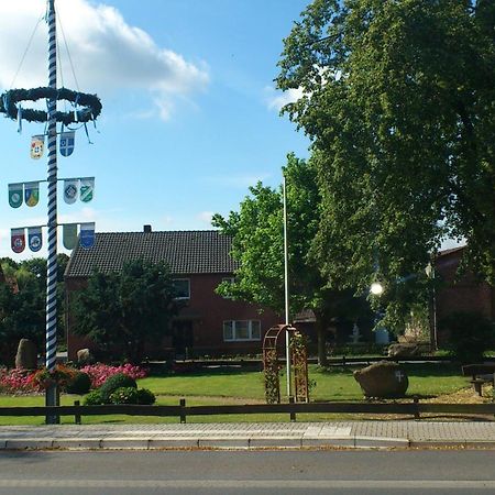 Hotel Am Rosenplatz,24 Stunden Check In, Kostenfreie Parkplaetze 브레츠토르프 외부 사진