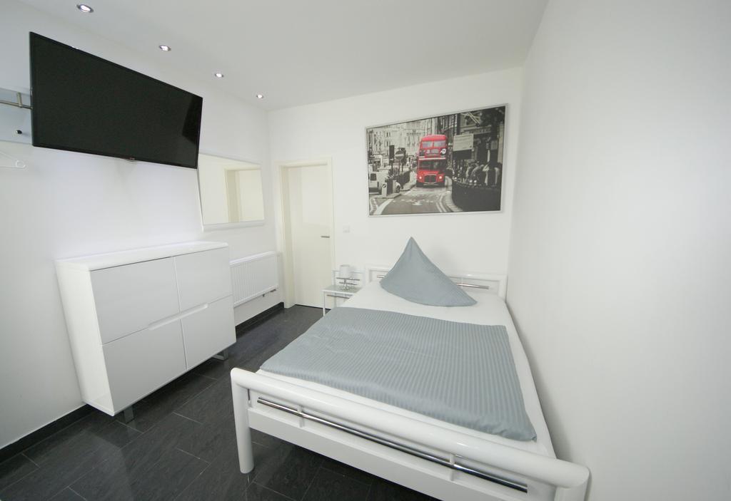 Hotel Am Rosenplatz,24 Stunden Check In, Kostenfreie Parkplaetze 브레츠토르프 외부 사진