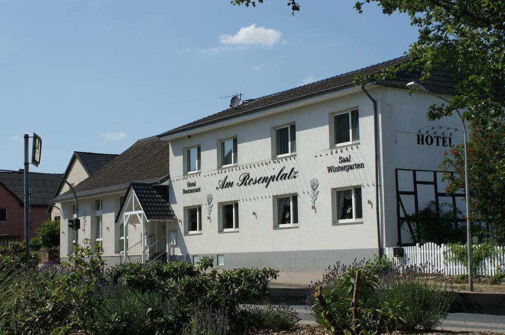 Hotel Am Rosenplatz,24 Stunden Check In, Kostenfreie Parkplaetze 브레츠토르프 외부 사진